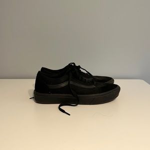 ALL BLACK Comfy CUSH Vans Size 10 (OLD SkOOL)